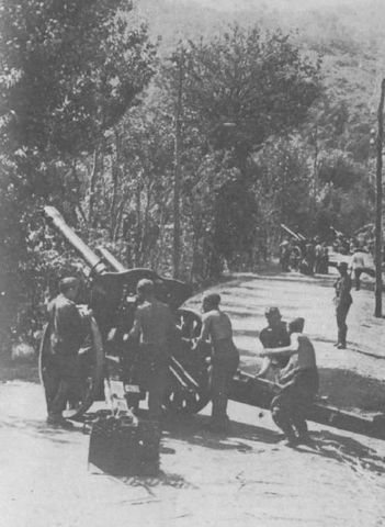 Artillería alemana próxima a las playas de Salerno