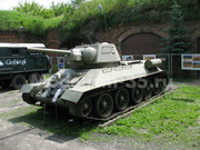 Советский средний танк Т-34, музей Polskiej Techniki Wojskowej - Fort IX Czerniakowski, Warszawa, Polska  34_Fort_IX_180