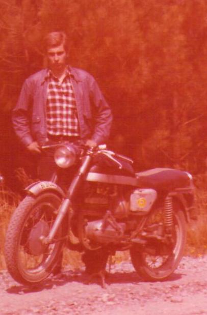 1977_Bultaco_Metralla_250_2.jpg