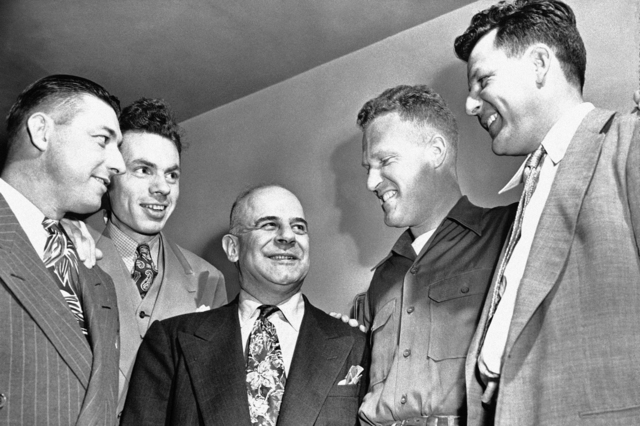 Doolittle Raiders reunido con los compañeros de la mision de 1942