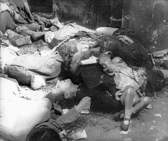 Civiles polacos asesinados por unidades de las Waffen SS