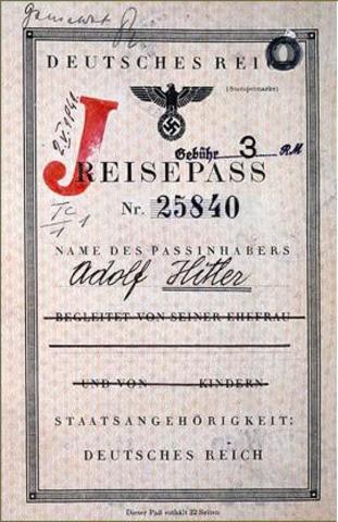 Cubierta del pasaporte falso de Hitler