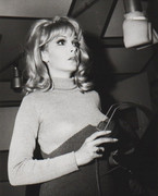 nancy_sinatra_79