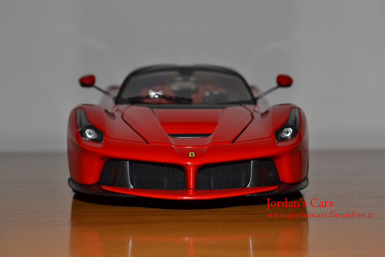 Ferrari_Laferrari