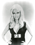 nancy_sinatra_80